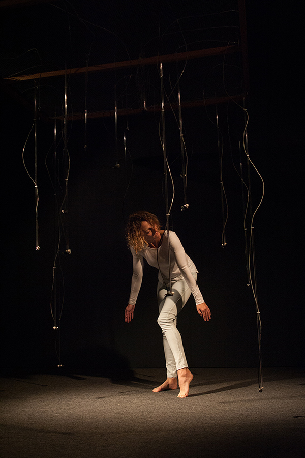 flora wiegmann rehearsing body envelope at Villa Montalvo